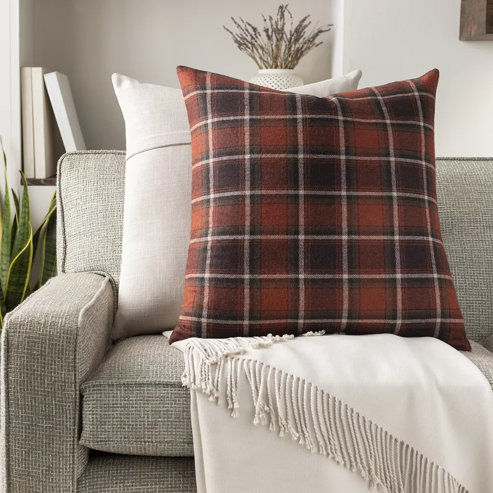 Decor 140 Catalina Traditional Throw Pillow 4 Decor 140 Catalina Traditional Throw Pillow - Image 2